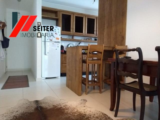 Apartamento mobiliado de 3 domitorios e 2 vagas para locaçao bairro itacorubi florianopoli
