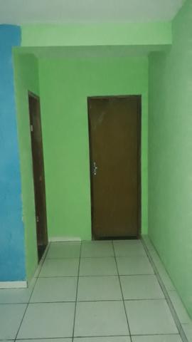 ALUGA-SE Casa com 01 quartos 350.00 Cabula - Foto 5