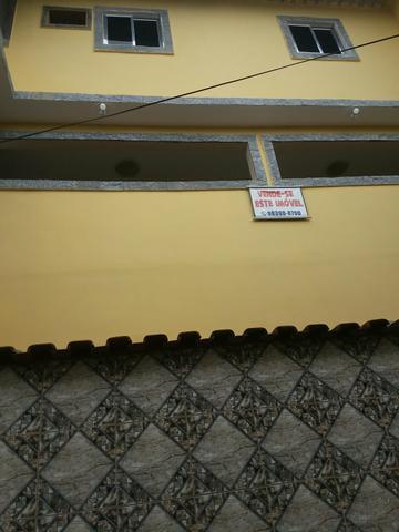 Vende - se um prédio composto por 5 casas - Foto 4