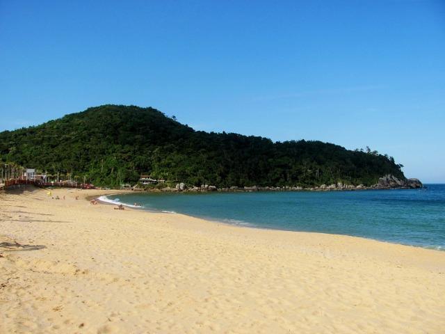 Casa com ar condicionado e WI-FI, a 15 m do mar na Praia da Ilhota, Itapema - Foto 20