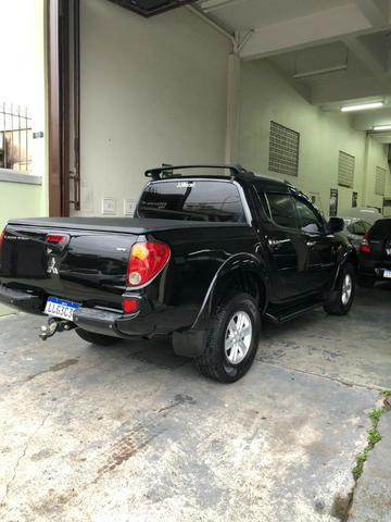 Mitsubishi l200 triton turbo disel 4x4 - Foto 3