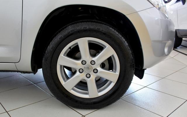 Toyota RAV4 4X4 2.4 - Foto 9