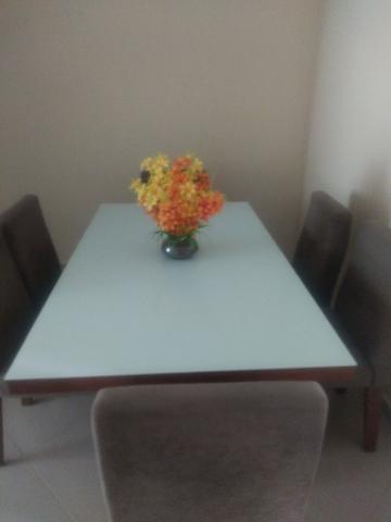 Mesa de jantar completa - Oportunidade!
