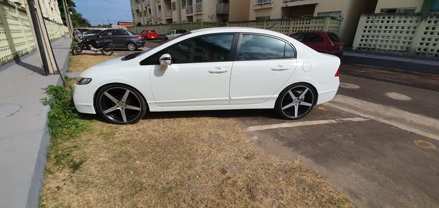 Vendo lindo civic branco, o mais novo da cidade
