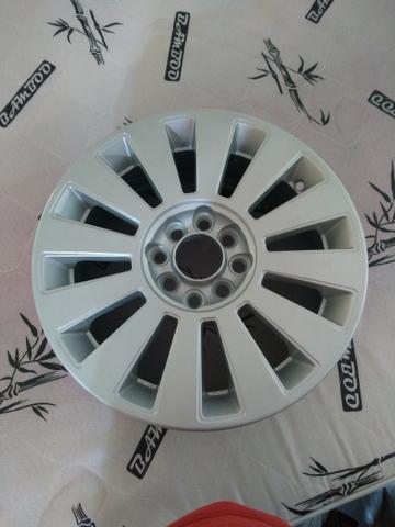 Vendo ou troco jogo de rodas R15 R$700,00 nova