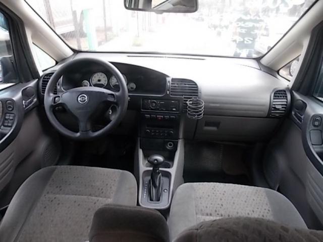Zafira automática financia 100% - Foto 6