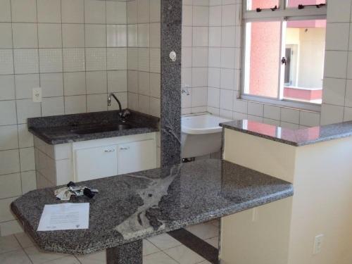 Kitchenetees com 1 quarto separado - St. Leste Universitário - Goiânia-GO - Foto 7
