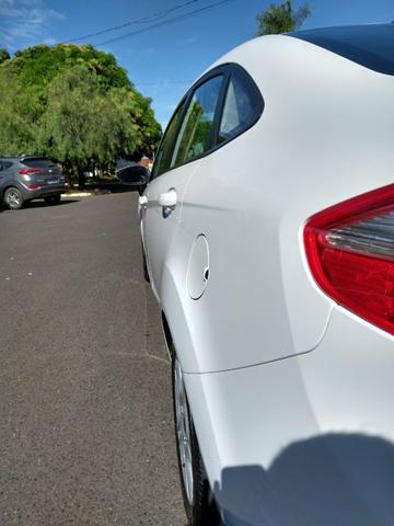 Vende se fiesta se 1.6 completo sedã 2014 whast * - Foto 4