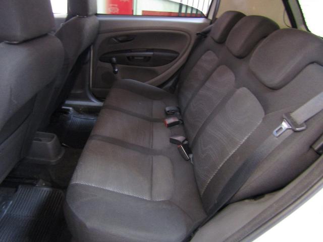 PUNTO 2011/2012 1.4 ATTRACTIVE 8V FLEX 4P MANUAL - Foto 13