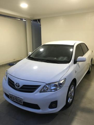 Corolla 2014 automático 2014 52000km - Foto 2