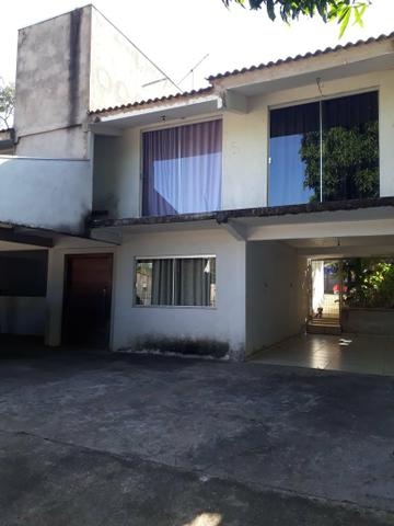 CASA com 248m2 - Jd Flamboyant