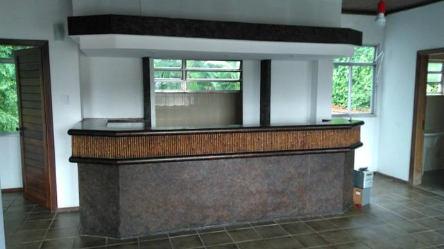 Alugo ampla casa em Sta Tereza