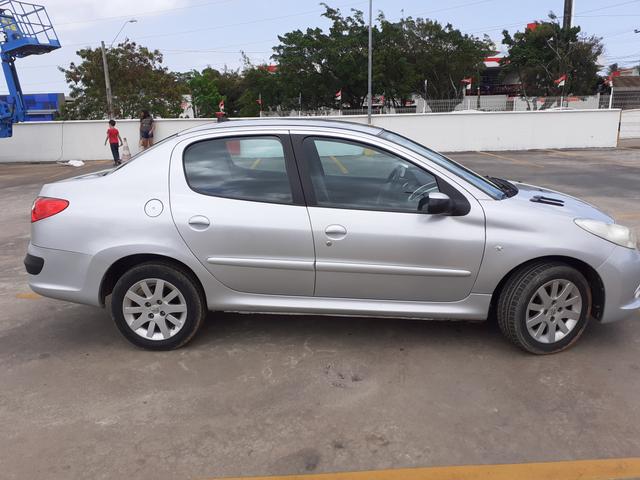 Peugeot passion 1.6 automático ano 2011
