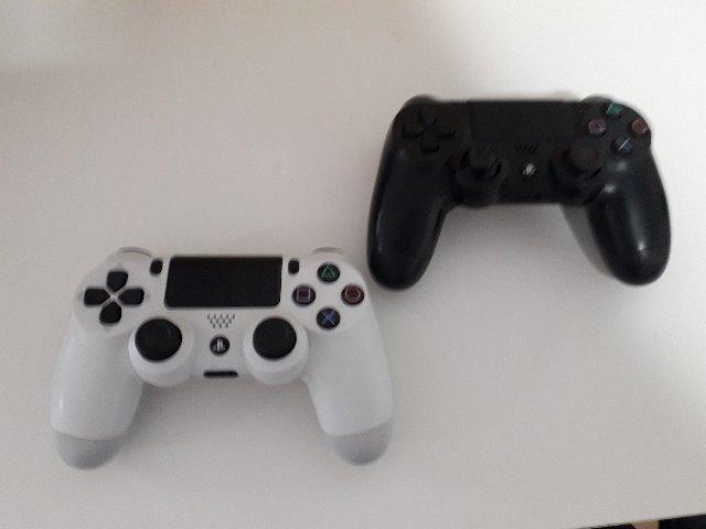 2 controles de PS4 Funcionando - Foto 2