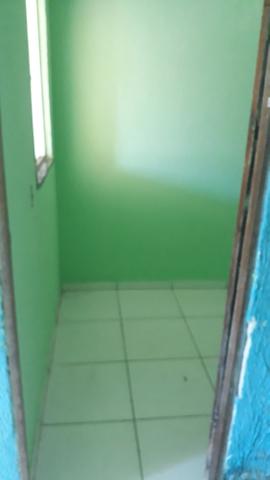 ALUGA-SE Casa com 01 quartos 350.00 Cabula - Foto 12