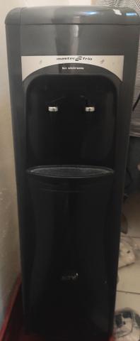 Bebedouro masterfrio comercial 110volts