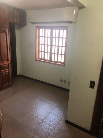 Casa 3 quartos 2 suítes Área externa atrás com mais 3 cômodos - Foto 9