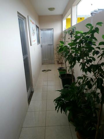Vende - se um prédio composto por 5 casas - Foto 5