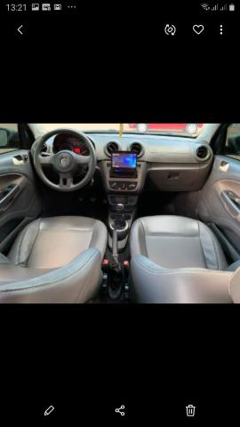 Vendo esse carro Voyage 1 - Foto 2