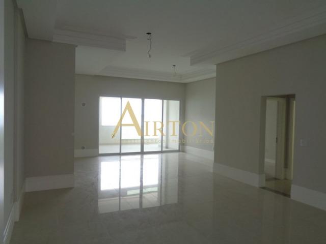 Apartamento, LA4056, 4 Suites sendo uma master, lazer completo, Frente mar em Meia Praia - Foto 11