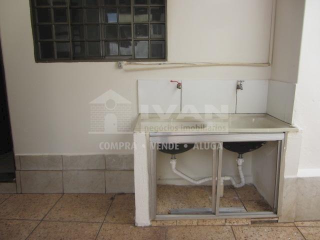 Casa para alugar com 3 dormitórios em Martins, Uberlândia cod:608152 - Foto 18