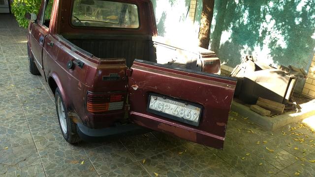 Fiat 147 saboneteira