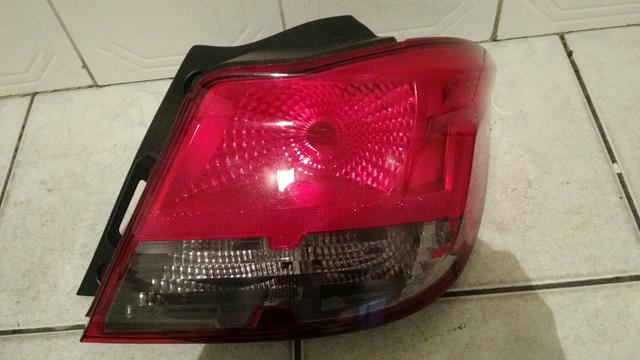 Lanterna Traseira Direita Chevrolet Onix Fume