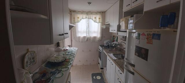 Lindo Apartamento dois dormitórios com duas vagas na garagem - Foto 9