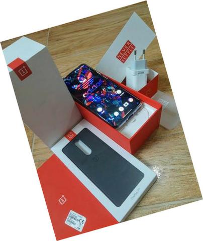 Oneplus 7 na caixa completo tudo original, 8 de ram e 256 rom - Só Venda