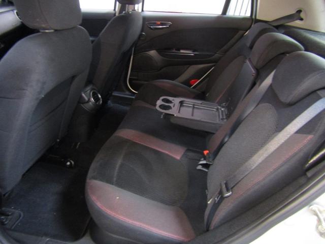 BRAVO 2011/2012 1.8 ABSOLUTE 16V FLEX 4P AUTOMATIZADO - Foto 14