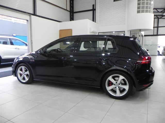 Volkswagen Golf 1.4 - Foto 2