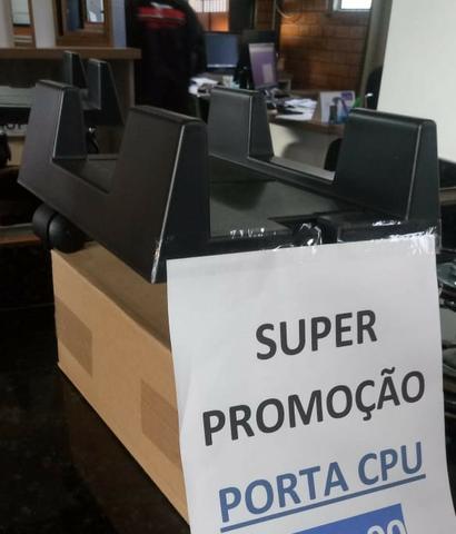 Item #45 - Suporte para CPU, com rodinhas preto - Foto 5