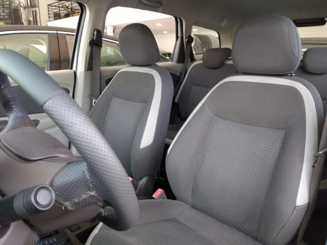 SPIN 2015/2015 1.8 LT 8V FLEX 4P AUTOMÁTICO - Foto 8