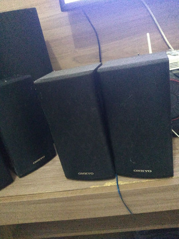 Vendo 6 caixinhas de som da onkyo - Foto 4