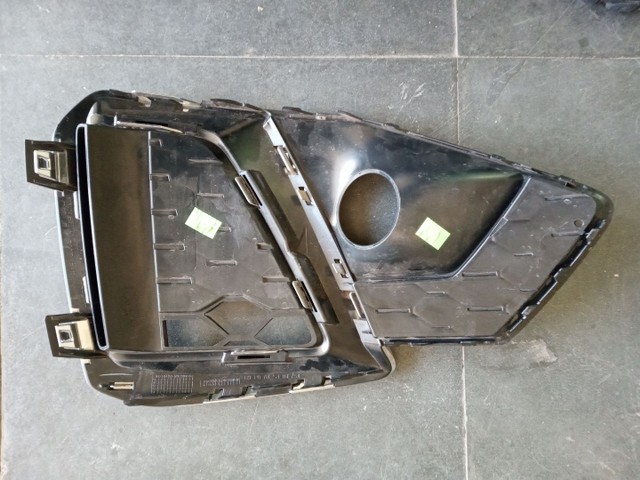 Grade do milha lado direito Audi A4 2021 - Foto 3