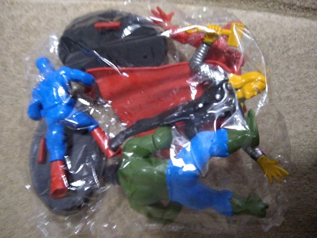 04 Miniaturas: Capitão América / Homem de Ferro / Hulk / Thor - Foto 5