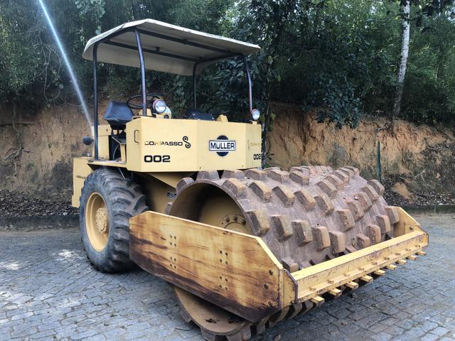 Rolo Compactador Muller VAP 70 900 horas - Foto 2