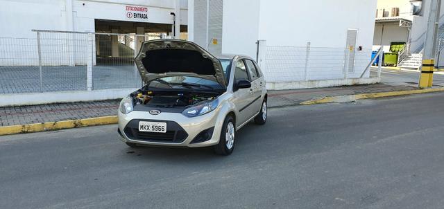 Fiesta Hatch SE 1.0 2014 - Foto 10