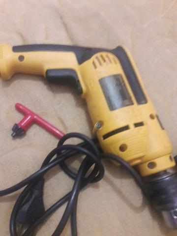 Furadeira/parafusadeira profissional 650w - Foto 2