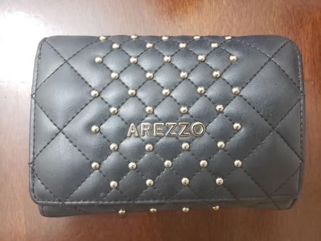 Carteira de couro Arezzo