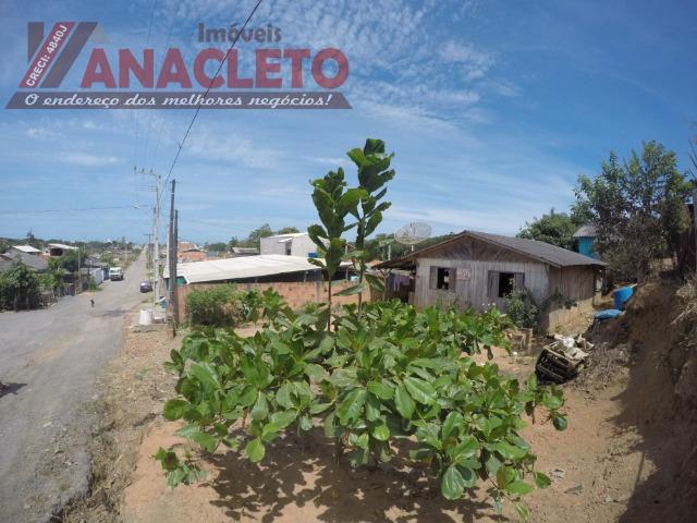 Casa de madeira amplo terreno - Foto 2