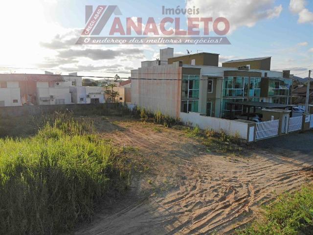 Terreno com 300 m², aterrado e escriturado