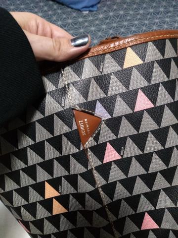 Bolsa modelo Nina Triangle Schutz - Foto 2