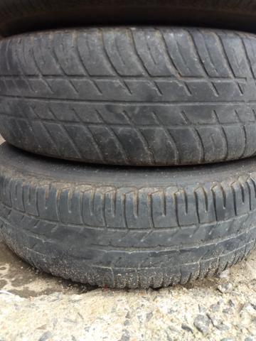 Rodas de cl com calotas novas nem usei - Foto 2