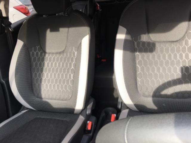 Captur 1.6 Zen Manual 20.000 km - Foto 8