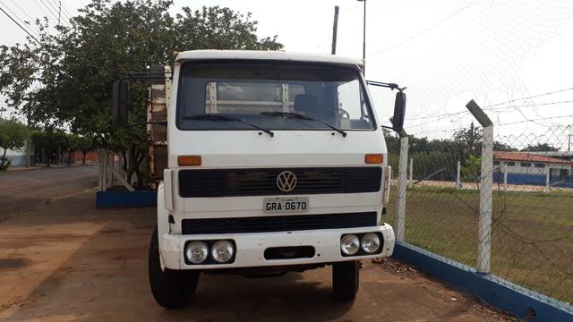 Caminhão vende ou troca por carro - Foto 2