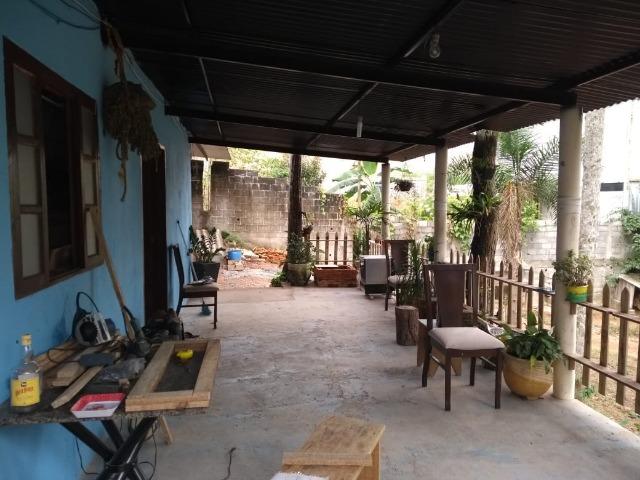 Terreno 400 m2 com casa no Bairro Ressaca. 8 Km do centro de Embu Das Artes