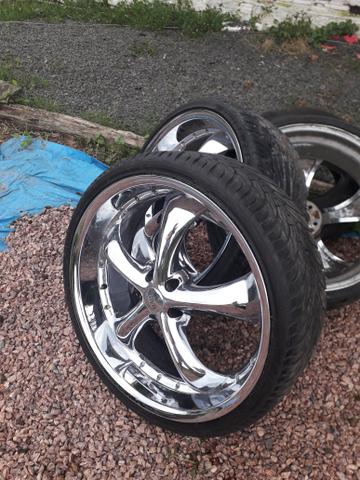 Rodas 22 pneus novos R$2.500