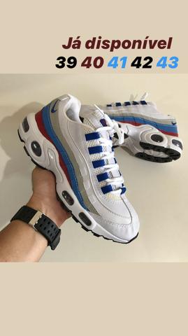 Tênis Nike model90