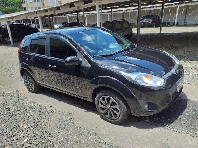 Vendo Fiesta SE 1.6 completo 2014